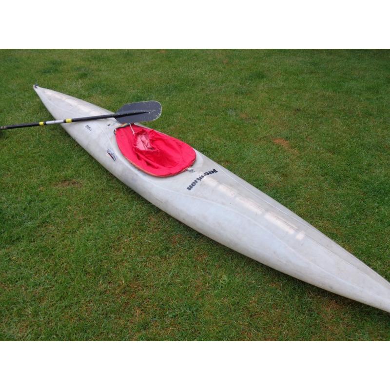 Canoe general purpose Perception plastic boat with paddle and spray-deck