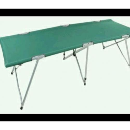Camping bed urban escape