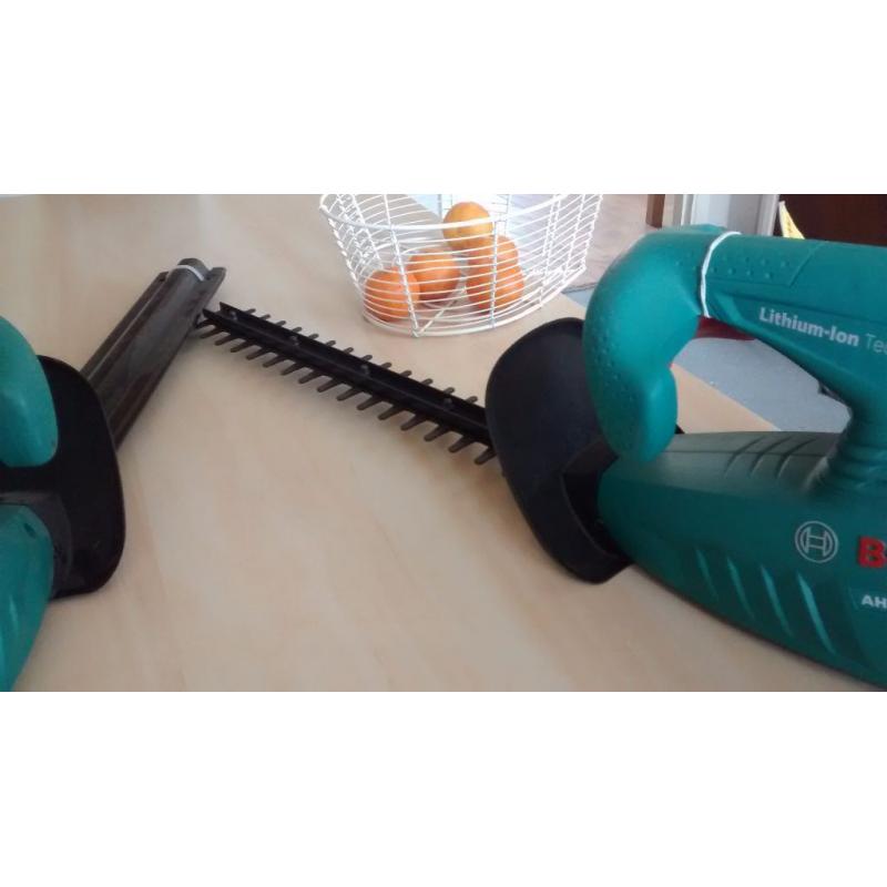 Bosch ahs 35-15 li hedge trimmer