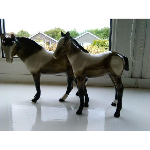 Elite Pottery horses