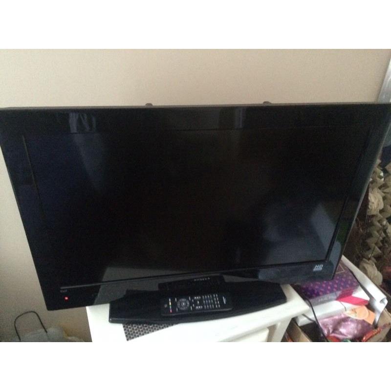 HITACHI LCD HDMI USB TV HD