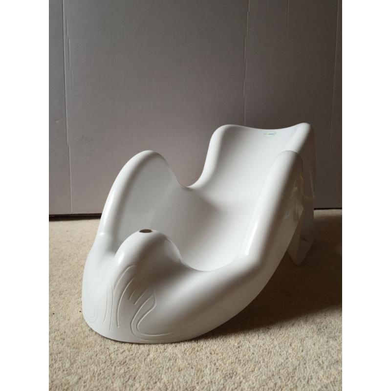 Emmay Care baby bath seat in white