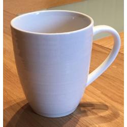 Viners cream plates, bowls and cups