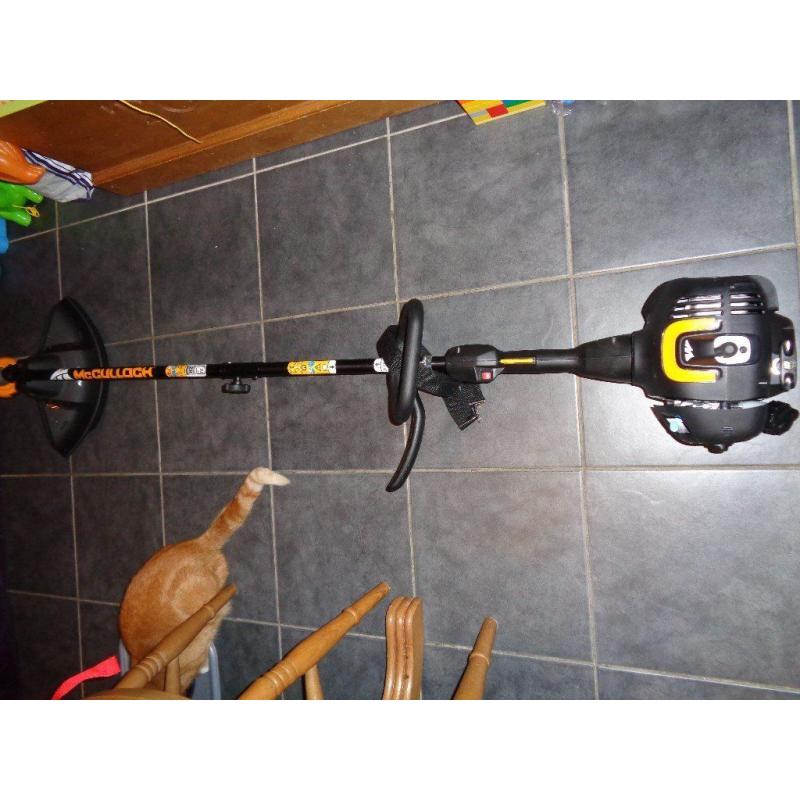 McCulloch petrol grass strimmer as new