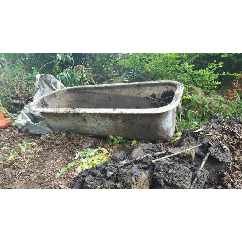 Victorian slipper bath