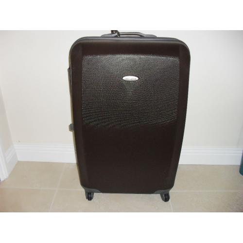 Samsonite Extra Large Lightweight Suitcase as New