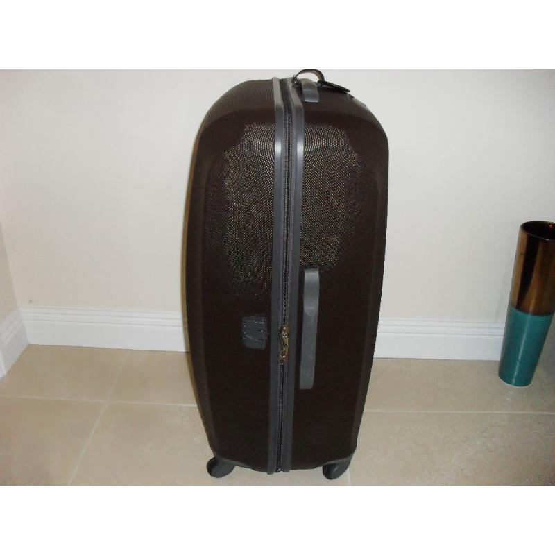 Samsonite Extra Large Lightweight Suitcase as New