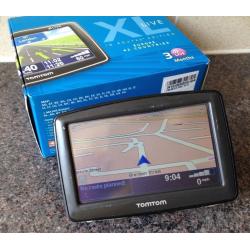 TomTom XL Live Sat Nav GPS navigator with UK + Western EUROPE maps