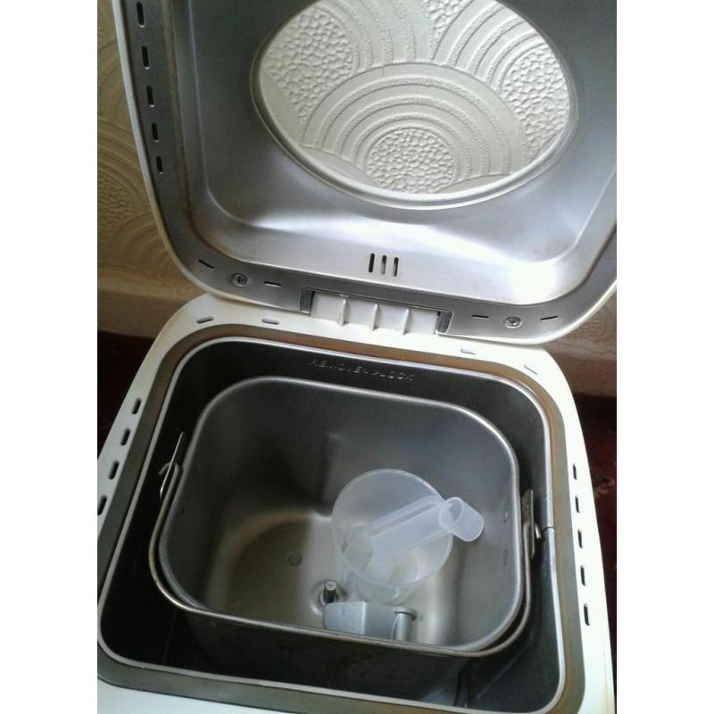 Morphy Richards Bread Maker
