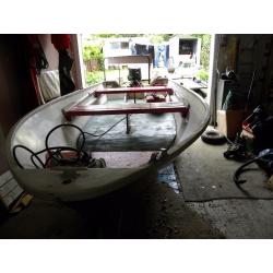 For sale 14ft aluminium boat trailer and 25hp Yamaha outboard.