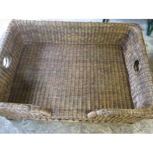 Oka Rattan Luxury Raised Dog Bed