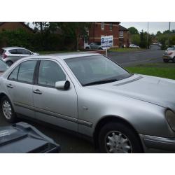 Mercedes E240