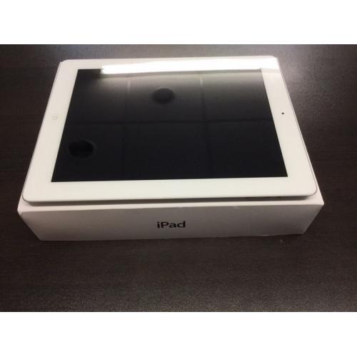 iPad 4 32gb wifi in white immaculate condition with warranty and accessories