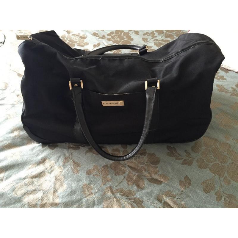 Kenneth Cole hold-all