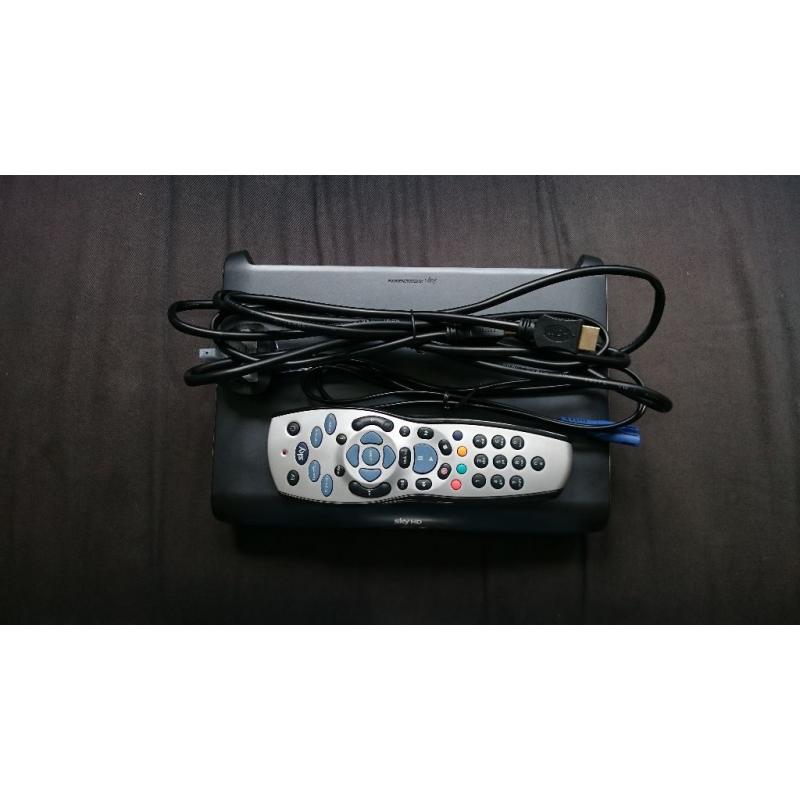 Sky Multiroom Box DRX595-C HD & 3D Ready Excellent condition, HDMI and Power Cables & Remote BARGAIN