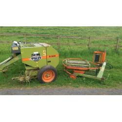 Wolvo R500 Mini baler and wrapper for small bales of haylage and hay