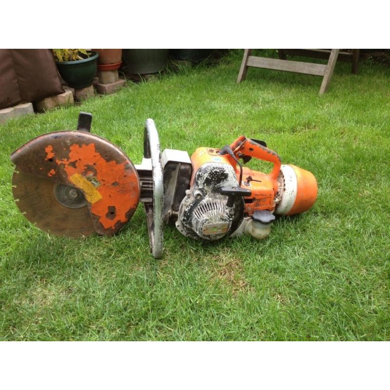 Stihl petrol disc cutter. In good working order.