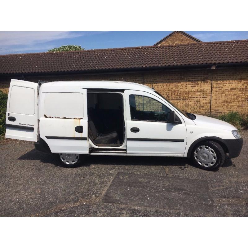 2007 Plate Vauxhall Combo 1.7cdti Crew van to swap or sell