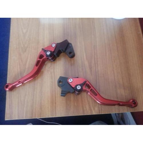 RED YZF r125 CLUTCH AND BREAK LEVERS (2014)