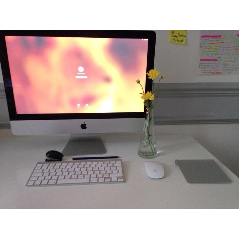 **Apple iMac, Beautiful Condition**