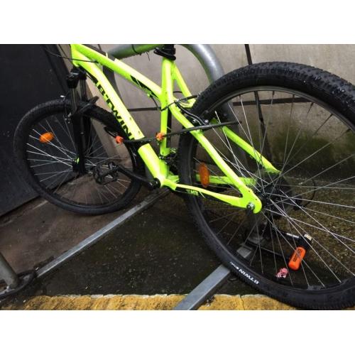 Mountain bike B.Twin 1 month old w receipt