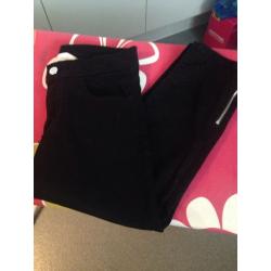 Fab girls 12/13 years 3/4 black trousers and shirt ??