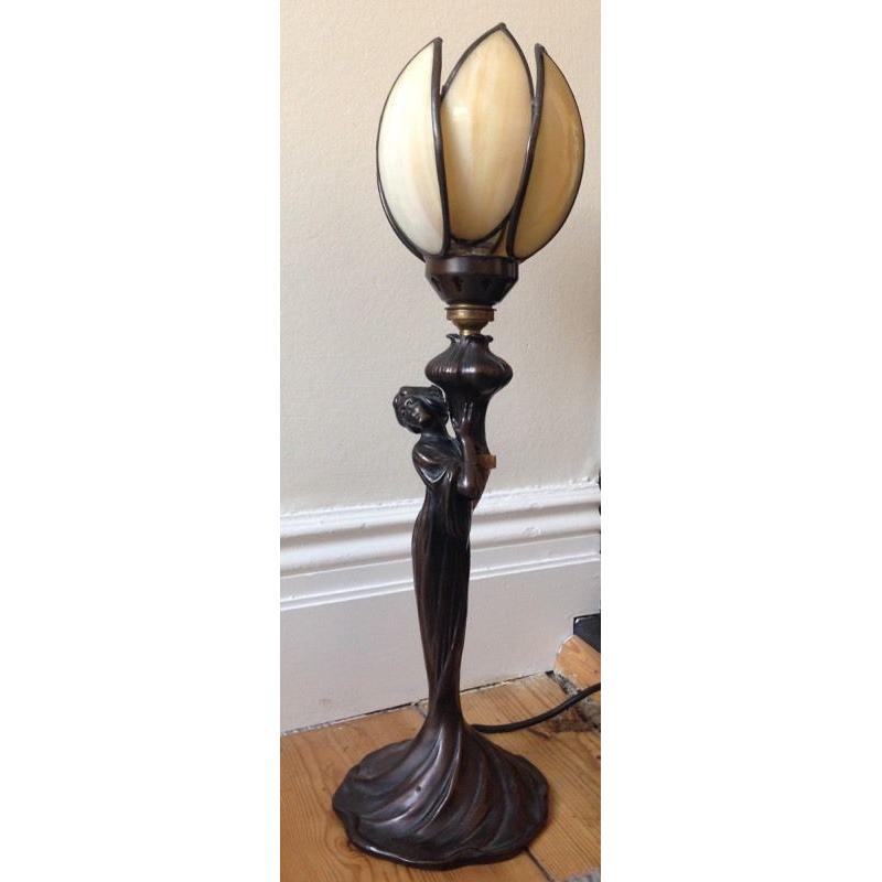 Art Deco lady figurine lamp