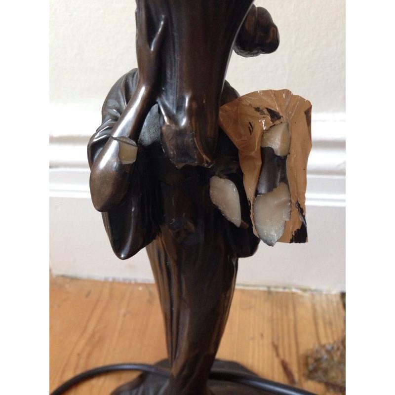 Art Deco lady figurine lamp