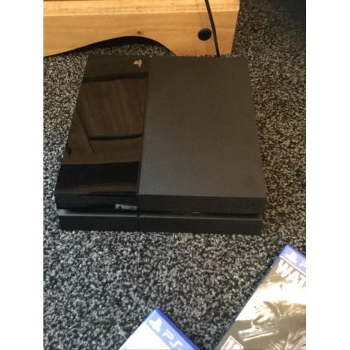 Sony PlayStation 4