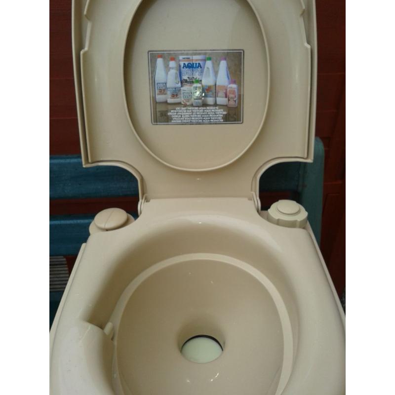 Porta potti 265 flush toilet