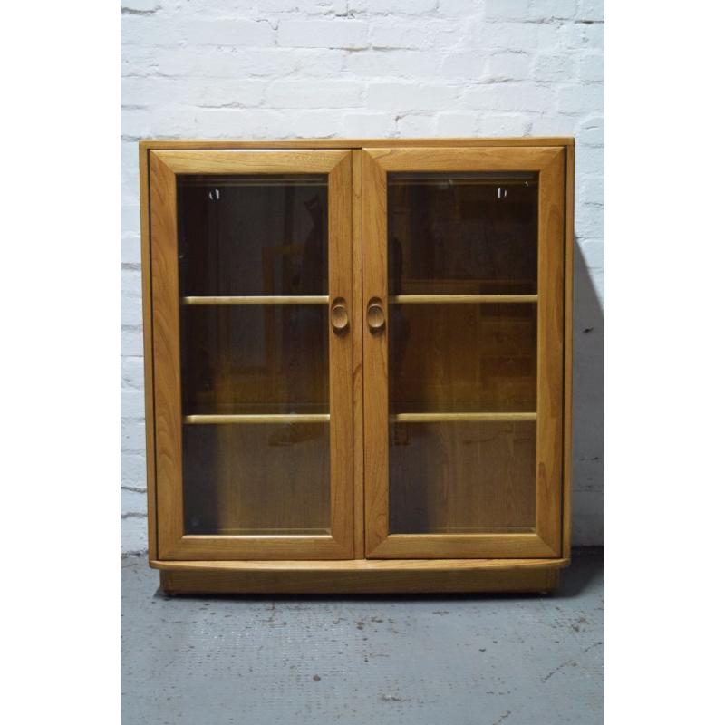 Ercol Windsor 2 door glazed bookcase - blonde finish (DELIVERY AVAILABLE)