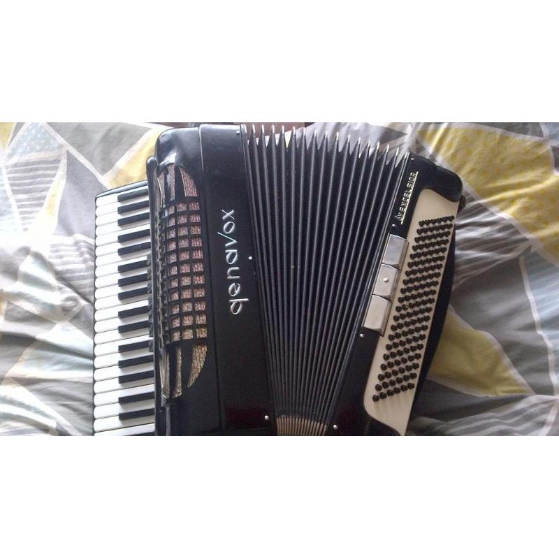 genavox accordion for sale for spear parts or not working or its for a project
