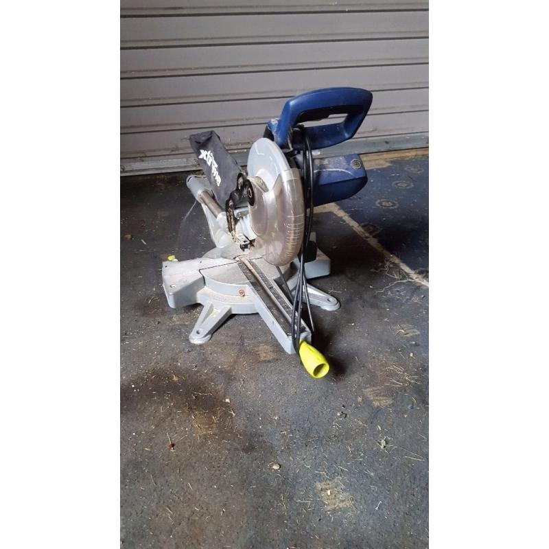 Chop saw for sale. In great condition no longer needed
