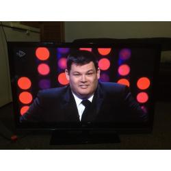 42" LG 42PC55 HD TV WITH BUILT IN FREEVIEW IN GREAT CONDITION.