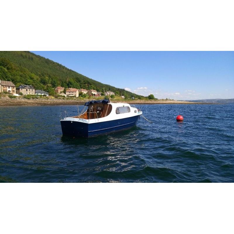 Freeman 22 Cabin cruiser. Mark 1. Bmc diesel engine