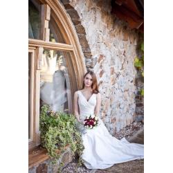 SINCERITY Wedding Dress size 8-10 ivory
