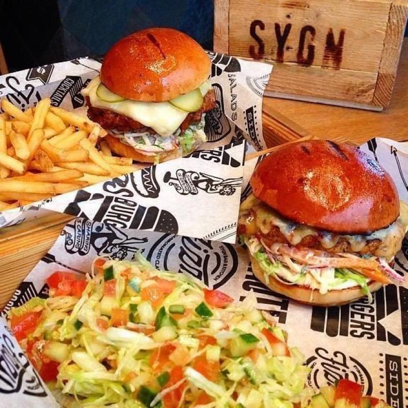 CHEFS REQUIRED AT SYGN BAR & KITCHEN