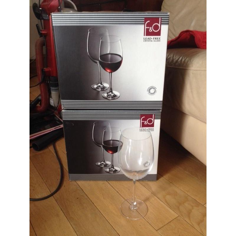 12 vine glasses