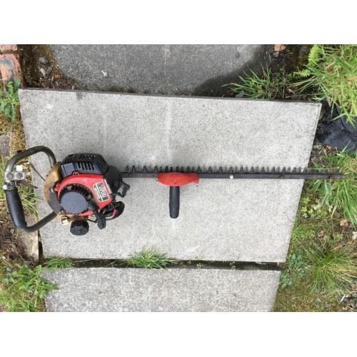 2 Stroke Petrol Hedgetrimmer