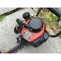2 Stroke Petrol Hedgetrimmer
