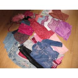 HUGE BUNDLE OF GIRLS CLOTHES age 4-5 - GREAT CONDITION - BARGAIN PRICE