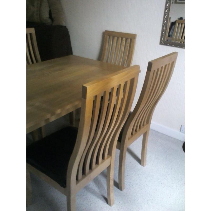 Solid Oak Dining Table and 6 Chairs