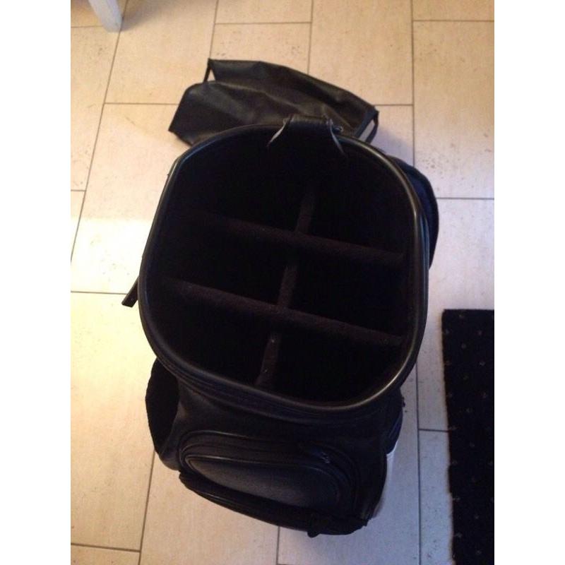 10.5 titleist tour bag