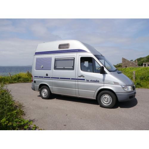 La Strada Regent S. 2005. Two berth. Rear kitchen. Drop down bed.