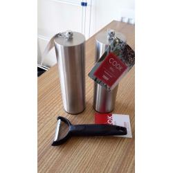 Brand New Salt/Pepper Mills x 2