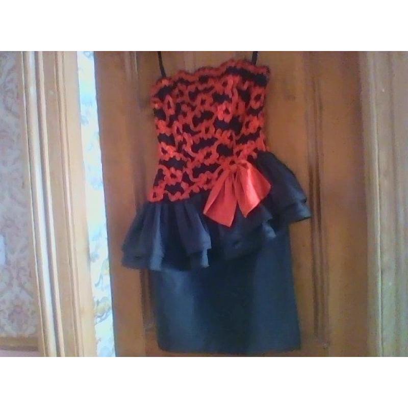Designer strapless dress by Hoffman brand new - small size see ad for measurements