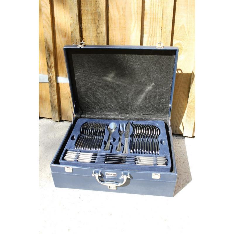 Maxim Canteen of Cutlery Set in Case for 12 People