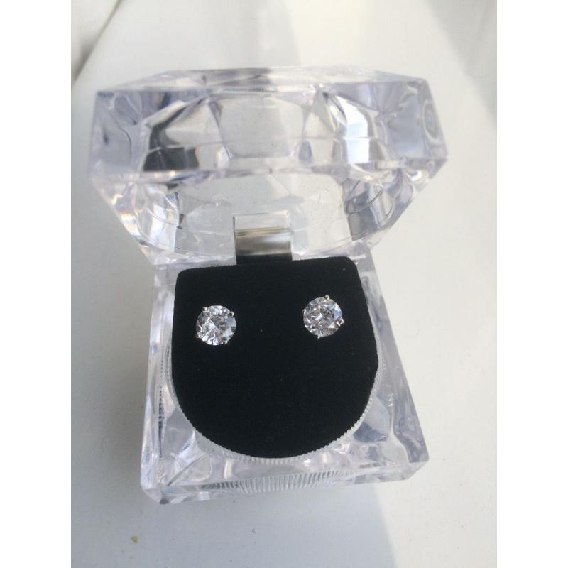 New boxed earings
