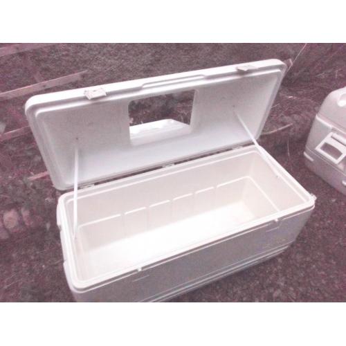 LARGE IGLOO MAXCOLD 156 litre COOL BOX
