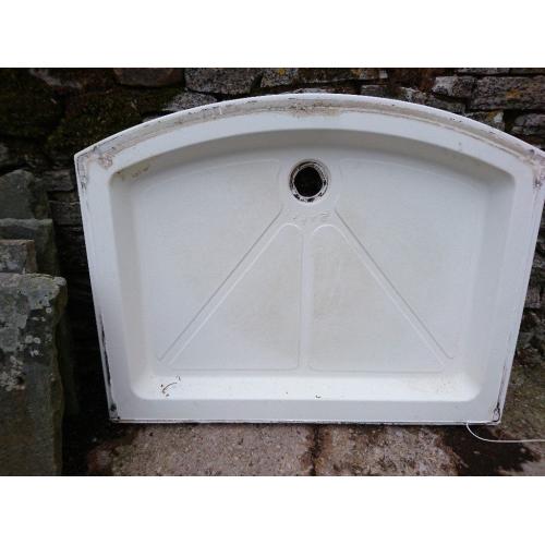 'Lakes' Bow Fronted Shower Tray 120cm x 92cm